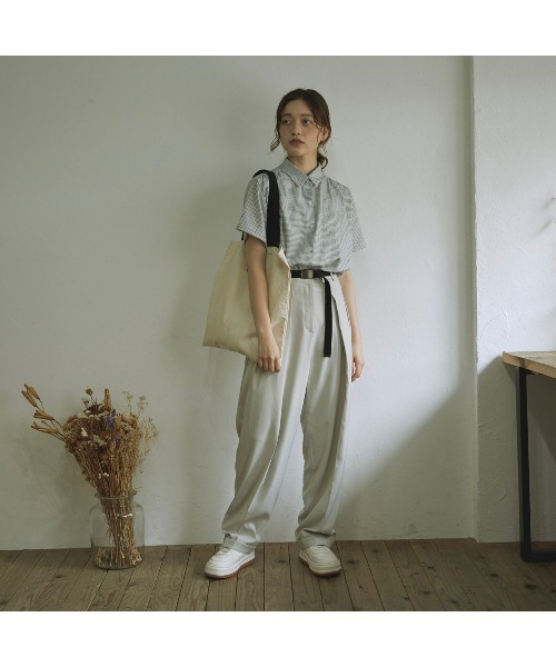 t a r o s u（タロス）の「t a r o s u high waist tuck pants/タロスハイウエストタックパンツ（スラックス・レディース・ナチュラル/ブラック・FREE）」の10枚目の写真