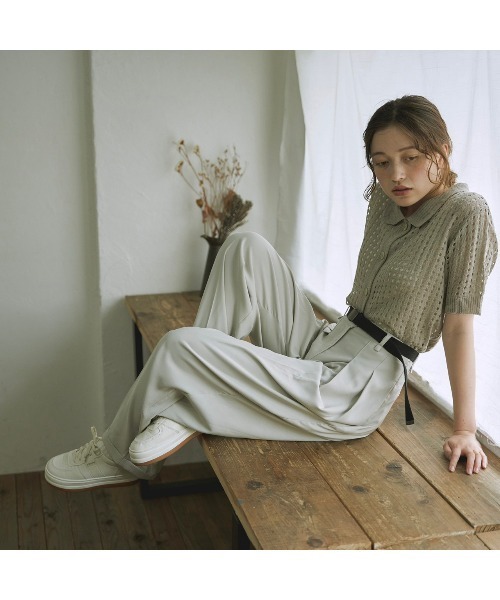 t a r o s u（タロス）の「t a r o s u high waist tuck pants/タロスハイウエストタックパンツ（スラックス・レディース・ナチュラル/ブラック・FREE）」の7枚目の写真