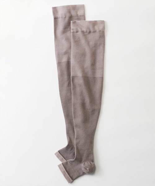 フェリシモMama（フェリシモママ）の「Ｍｏｒｅｄｄｅ　コットン混で心地いい　着圧ニーハイソックス（マタニティウェア/グッズ・レディース・ブルー/ブラウン系その他・ONE SIZE）」の18枚目の写真