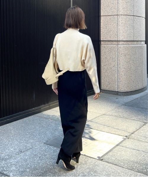 AMELY（エミリー）の「《mikuさん×Erikaさんコラボ》ニットトップス+