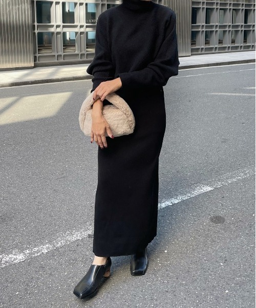 AMELY（エミリー）の「《mikuさん×Erikaさんコラボ》ニットトップス+キャミワンピセットアップ（セットアップ・レディース・グリーン/アイボリー/ブラック/グレー/ダークブラウン/キャメル・M/L）」の10枚目の写真