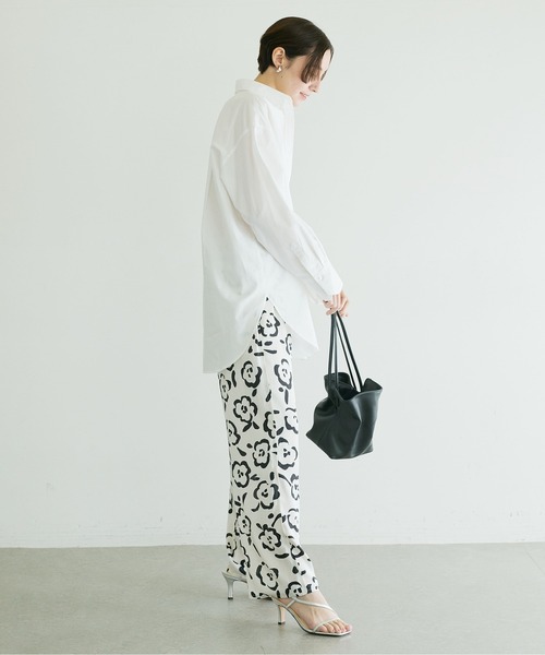 GALLARDAGALANTE（ガリャルダガランテ）の「《セットアップ対応》ヴィンテージサテンパンツ（その他パンツ・レディース・ホワイト/ブルー・FREE）」の4枚目の写真