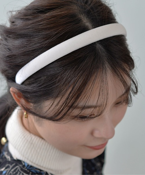 Monocoro toppi（モノコロトッピ）の「光沢 ベロア シンプル 太め カチューシャ（カチューシャ・レディース・ブラック/カーキ/ブラウン/アイボリー・フリー）」の7枚目の写真