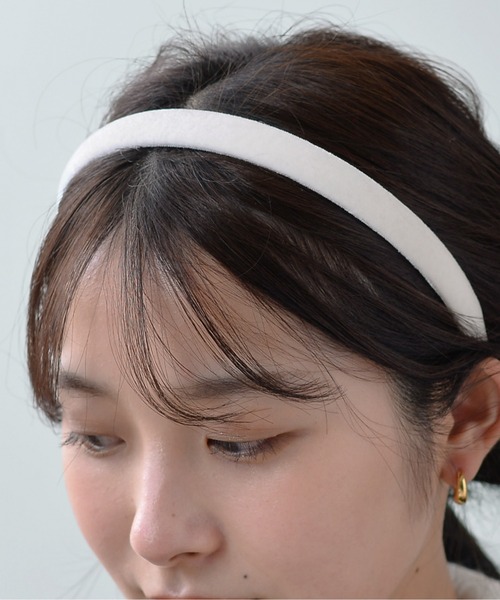 Monocoro toppi（モノコロトッピ）の「光沢 ベロア シンプル 太め カチューシャ（カチューシャ・レディース・ブラック/カーキ/ブラウン/アイボリー・フリー）」の10枚目の写真