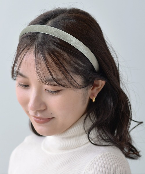 Monocoro toppi（モノコロトッピ）の「光沢 ベロア シンプル 太め カチューシャ（カチューシャ・レディース・ブラック/カーキ/ブラウン/アイボリー・フリー）」の15枚目の写真