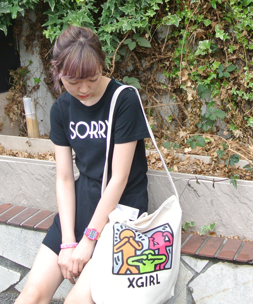 X-girl（エックスガール）の「TALK S/S TEE DRESS（ワンピース・レディース・ホワイト/ブラック/ネイビー・2/1）」の2枚目の写真