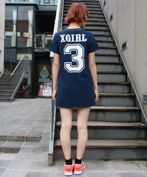 X-girl（エックスガール）の「TALK S/S TEE DRESS（ワンピース・レディース・ホワイト/ブラック/ネイビー・2/1）」の5枚目の写真