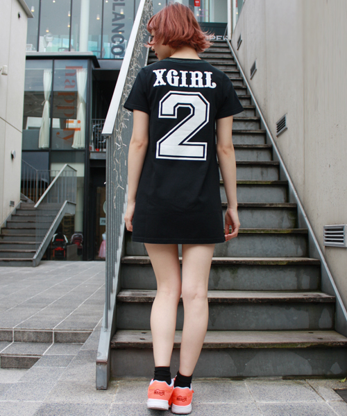 X-girl（エックスガール）の「TALK S/S TEE DRESS（ワンピース・レディース・ホワイト/ブラック/ネイビー・2/1）」の6枚目の写真