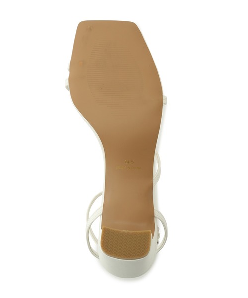 Juze（ジュゼ）の「ナローアシメストラップヒールサンダル（サンダル・レディース・ホワイト/ブラック/シルバー・22.5cm/23.5cm/24.5cm）」の13枚目の写真