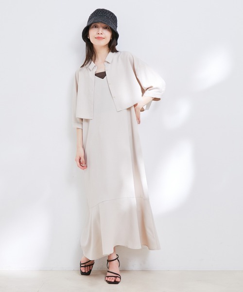 Juze（ジュゼ）の「ナローアシメストラップヒールサンダル（サンダル・レディース・ホワイト/ブラック/シルバー・22.5cm/23.5cm/24.5cm）」の6枚目の写真