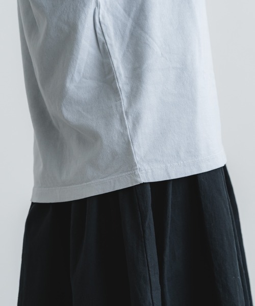 quadro（クオドロ）の「40/2CM天竺クルーネックtee（Tシャツ/カットソー・レディース・ブルーグレー/レンガ/オフホワイト/ダークネイビー・FREE）」の21枚目の写真