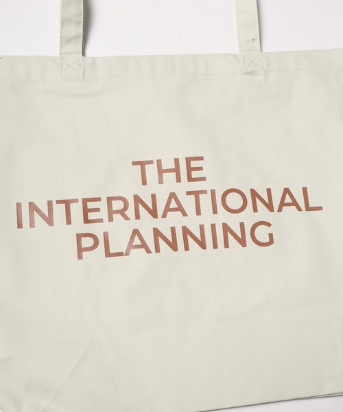 .efiLevol（エフィレボル）の「INTERNATIONAL NEW GENERATION Lambs Tote Bag（トートバッグ・メンズ・ライトグレー・ONESIZE）」の3枚目の写真