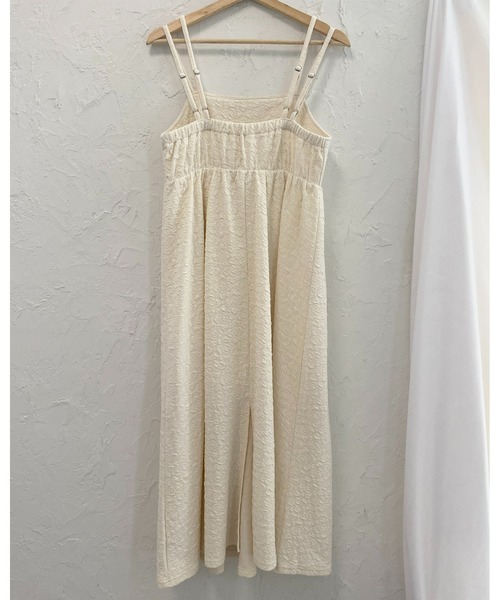 She's Closet(シーズクローゼット)の「Aラインボリュームフレアギャザーロング丈ふくれジャガードキャミワンピース(ワンピース・レディース・アイボリー/ブラック/グリーン・FREE)」の7枚目の写真