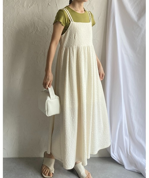 She's Closet(シーズクローゼット)の「Aラインボリュームフレアギャザーロング丈ふくれジャガードキャミワンピース(ワンピース・レディース・アイボリー/ブラック/グリーン・FREE)」の20枚目の写真