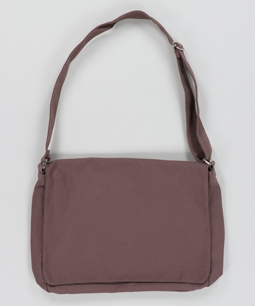 SPINNS（スピンズ）の「プレーン コットンフラップショルダーバッグ（ショルダーバッグ・メンズ・ブラック/ブラウン/オフホワイト/カーキ・ONESIZE）」の3枚目の写真