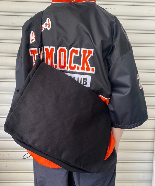 SPINNS（スピンズ）の「プレーン コットンフラップショルダーバッグ（ショルダーバッグ・メンズ・ブラック/ブラウン/オフホワイト/カーキ・ONESIZE）」の18枚目の写真