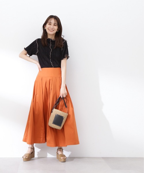 N.(N. Natural Beauty Basic)(エヌエヌナチュラルビューティーベーシック)の「◆バイカラープリーツトップス(シャツ/ブラウス・レディース・ブラック×ベージュ/ホワイト×ブラック・MEDIUM)」の7枚目の写真