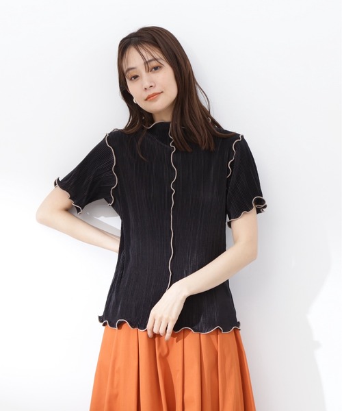N.(N. Natural Beauty Basic)(エヌエヌナチュラルビューティーベーシック)の「◆バイカラープリーツトップス(シャツ/ブラウス・レディース・ブラック×ベージュ/ホワイト×ブラック・MEDIUM)」の9枚目の写真