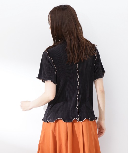 N.(N. Natural Beauty Basic)(エヌエヌナチュラルビューティーベーシック)の「◆バイカラープリーツトップス(シャツ/ブラウス・レディース・ブラック×ベージュ/ホワイト×ブラック・MEDIUM)」の8枚目の写真