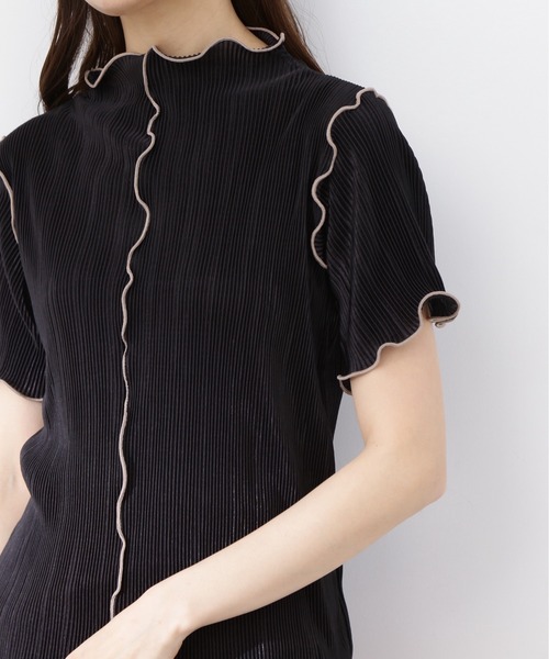 N.(N. Natural Beauty Basic)(エヌエヌナチュラルビューティーベーシック)の「◆バイカラープリーツトップス(シャツ/ブラウス・レディース・ブラック×ベージュ/ホワイト×ブラック・MEDIUM)」の11枚目の写真