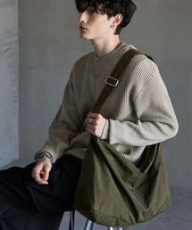 ナイロンワイドストラップビッグショルダーバッグ