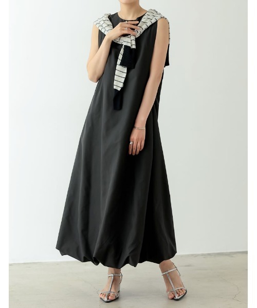 【新品タグ付き◎】BANDEL　バンデル　ノースリーブワンピース　完売モデル◎ 高身長 ショルダーフリルプリントマキシワンピース（トール