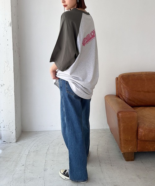 andme(アンドミー)の「配色ラグランバックロゴオーバーサイズTシャツ(Tシャツ/カットソー・レディース・ブルー/チャコールグレー/グレー/ベージュ・M)」の10枚目の写真