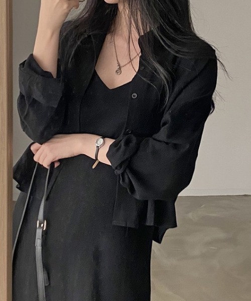 LADY LIKE(レディライク)の「シャツ付きキャミワンピース2点セット(ワンピース・レディース・ベージュ/ブラック・M)」の2枚目の写真
