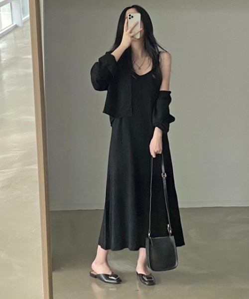 LADY LIKE(レディライク)の「シャツ付きキャミワンピース2点セット(ワンピース・レディース・ベージュ/ブラック・M)」の5枚目の写真