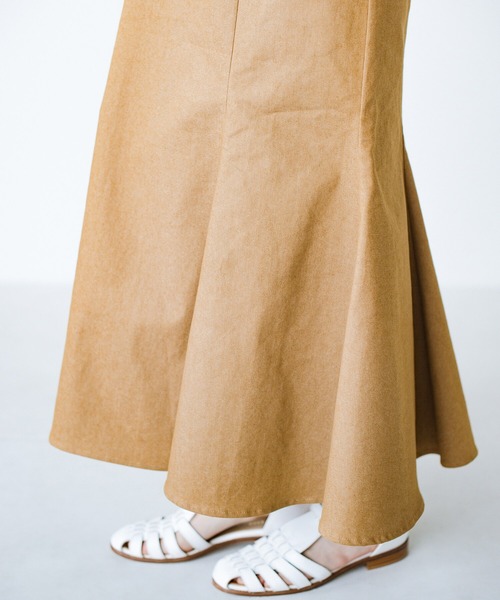 haco!(ハコ)の「品のある色っぽさを身につける!ラインを出さずともメリハリがつく のびのび素材のマーメイドスカート(スカート・レディース・キャメル・SMALL/MEDIUM/LARGE/X-LARGE)」の4枚目の写真