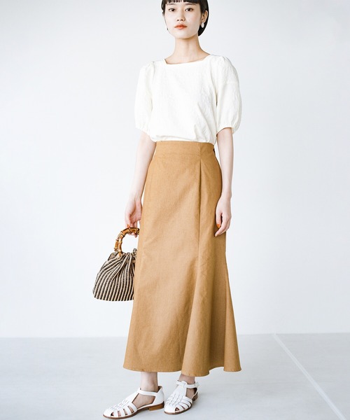 haco!(ハコ)の「品のある色っぽさを身につける!ラインを出さずともメリハリがつく のびのび素材のマーメイドスカート(スカート・レディース・キャメル・SMALL/MEDIUM/LARGE/X-LARGE)」の17枚目の写真