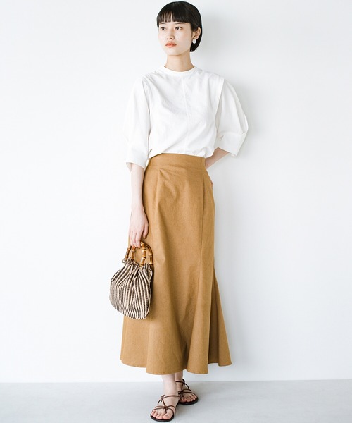 haco!(ハコ)の「品のある色っぽさを身につける!ラインを出さずともメリハリがつく のびのび素材のマーメイドスカート(スカート・レディース・キャメル・SMALL/MEDIUM/LARGE/X-LARGE)」の2枚目の写真