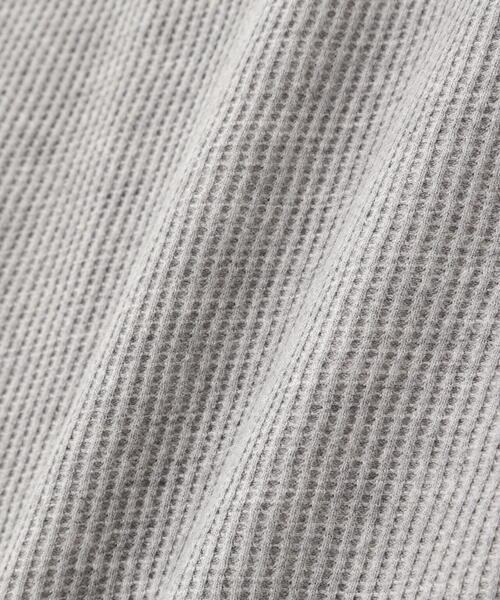 AVIREX(アヴィレックス)の「《DAILY/デイリー》L/S THERMAL V-NECK T-SHIRT / デイリー長袖 サーマル Vネック ティーシャツ(Tシャツ/カットソー・メンズ・ネイビー/グレー/ブラック/ホワイト系2/オリーブ系・L/M/S/XL/2XL)」の7枚目の写真