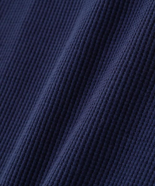 AVIREX(アヴィレックス)の「《DAILY/デイリー》L/S THERMAL V-NECK T-SHIRT / デイリー長袖 サーマル Vネック ティーシャツ(Tシャツ/カットソー・メンズ・ネイビー/グレー/ブラック/ホワイト系2/オリーブ系・L/M/S/XL/2XL)」の17枚目の写真