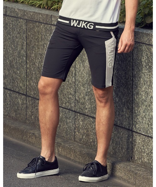 WOVEN SHORTS