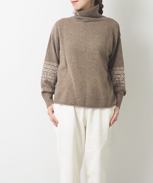 NARU FACTORY(ナルファクトリー)の「IASON タートルネックセーター(ニット/セーター・レディース・ブラック/ライトベージュ/モカ・FREE)」の3枚目の写真