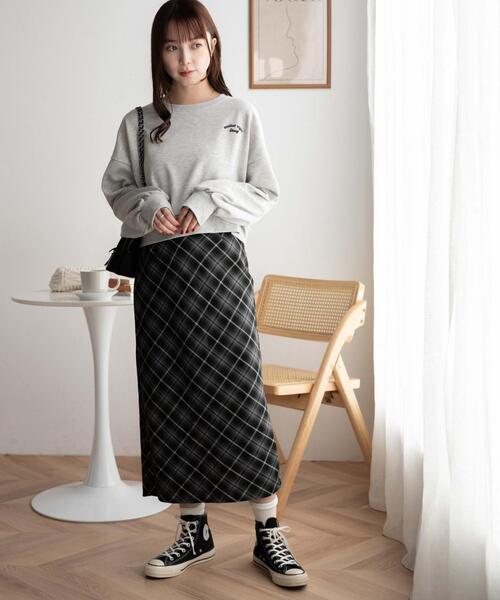 WEGO（ウィゴー）の「WEGO/クロップドスウェット（スウェット・レディース・ホワイト/ネイビー/杢グレー/ワイン/オフホワイト/グリーン/スミクロ/その他1・FREE）」の10枚目の写真