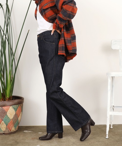 Wrangler(ラングラー)の「WRANGLER/ラングラー FLARE JEAN フレアデニム ベルボトム(デニムパンツ・メンズ・インディゴブルー/ライトブルー/ブルー・XL/M/S/L)」の12枚目の写真