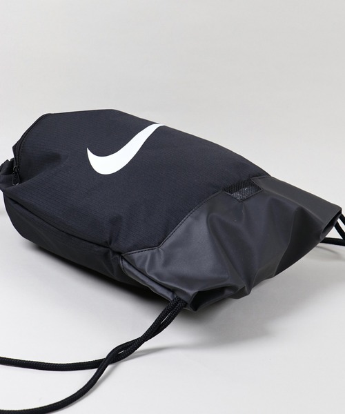 NIKE(ナイキ)の「【NIKE/ナイキ】ナップサック/通学・部活・旅行・プレゼントに◎軽量サブバッグ(バックパック/リュック・メンズ・ブラック・ONESIZE)」の6枚目の写真