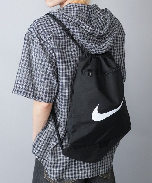 NIKE(ナイキ)の「【NIKE/ナイキ】ナップサック/通学・部活・旅行・プレゼントに◎軽量サブバッグ(バックパック/リュック・メンズ・ブラック・ONESIZE)」の14枚目の写真