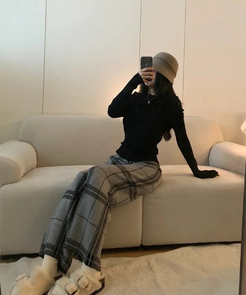 N.s（エヌドットエス）の「チェックニットワイドパンツ（その他パンツ・レディース・ホワイト/グレー/ブラック/モカ・FREE）」の4枚目の写真