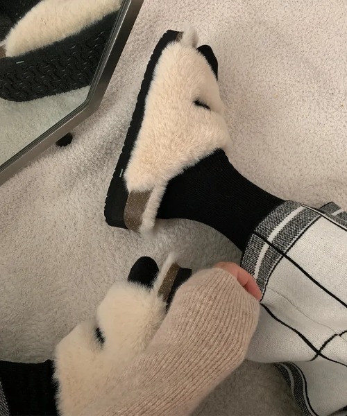 N.s（エヌドットエス）の「チェックニットワイドパンツ（その他パンツ・レディース・ホワイト/グレー/ブラック/モカ・FREE）」の22枚目の写真