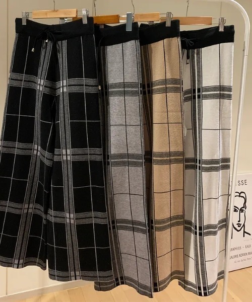 N.s（エヌドットエス）の「チェックニットワイドパンツ（その他パンツ・レディース・ホワイト/グレー/ブラック/モカ・FREE）」の14枚目の写真