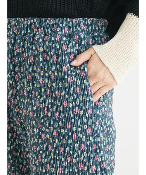 Sugar spoon（シュガースプーン）の「・SUGAR　SPOON　コバナプリーツベロアパンツ（その他パンツ・レディース・ブルー/ブラック/アイボリー・FREE）」の9枚目の写真