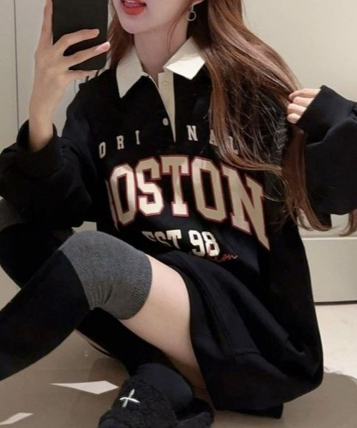 CANVAS+（キャンバスプラス）の「【CANVAS+】BOSTONプリント配色ポロ衿トップス（スウェット・レディース・レッド/ブラック・M）」の12枚目の写真