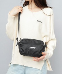 THRASHER | 撥水加工 横型 ミニショルダーポーチ BENCHMARKシリーズ(ショルダーバッグ)