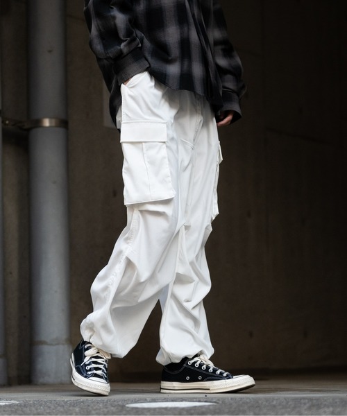 JOHN'S CLOSET（ジョンズクローゼット）の「【13】ナチュラルストレッチ オーバーカーゴパンツ（カーゴパンツ・メンズ・ブラック/オフホワイト/オリーブ/グレー・MEDIUM/LARGE）」の14枚目の写真