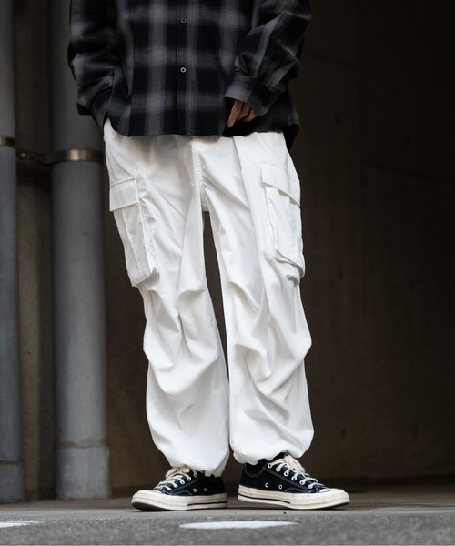 JOHN'S CLOSET（ジョンズクローゼット）の「【13】ナチュラルストレッチ オーバーカーゴパンツ（カーゴパンツ・メンズ・ブラック/オフホワイト/オリーブ/グレー・MEDIUM/LARGE）」の15枚目の写真