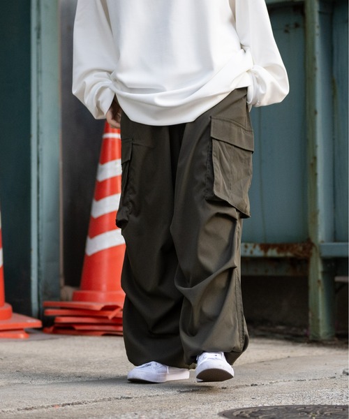 JOHN'S CLOSET（ジョンズクローゼット）の「【13】ナチュラルストレッチ オーバーカーゴパンツ（カーゴパンツ・メンズ・ブラック/オフホワイト/オリーブ/グレー・MEDIUM/LARGE）」の13枚目の写真