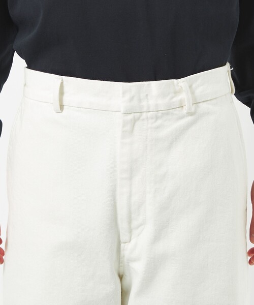 green label relaxing(グリーンレーベルリラクシング)の「シグネチャーデニム ワイド ノープリーツ パンツ(デニムパンツ・メンズ・ホワイト/ブラック・S/M/L)」の6枚目の写真